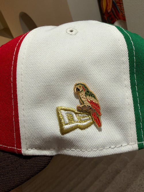 El Periquito – Enamel Pin
